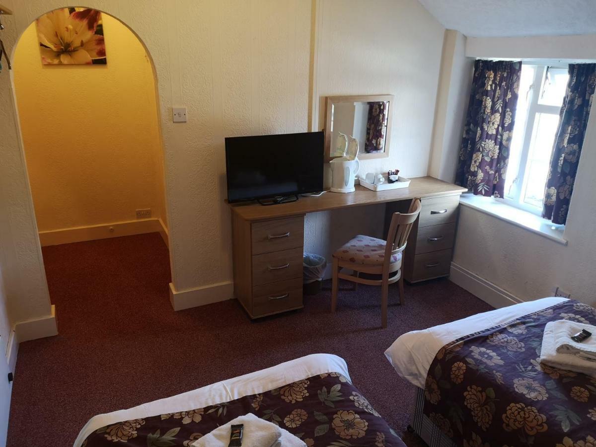 Ferns Hotel/Palms Leisure Carnaby Extérieur photo